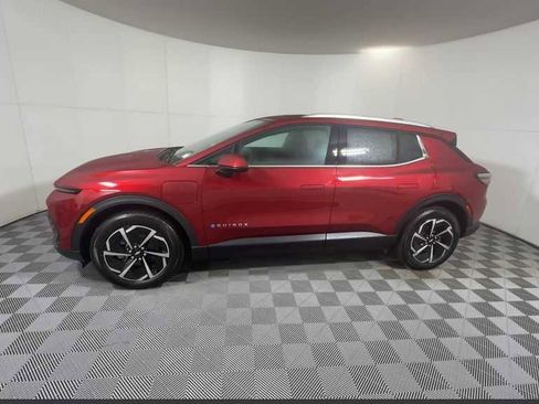 New 2026 Chevrolet Equinox EV LT image 7