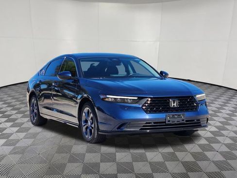 Used 2024 Honda Accord EX-L image 2