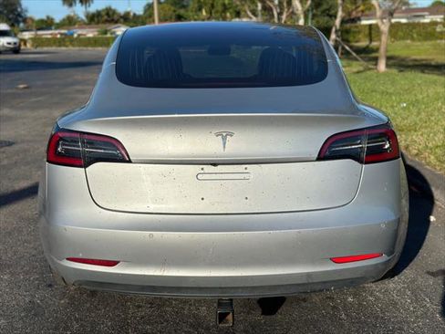 Used 2018 Tesla Model 3 Long Range image 7