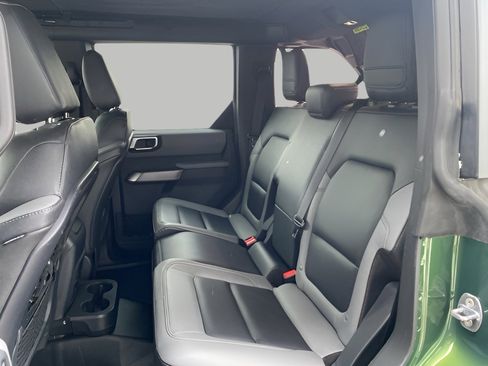 Certified 2023 Ford Bronco Black Diamond image 11