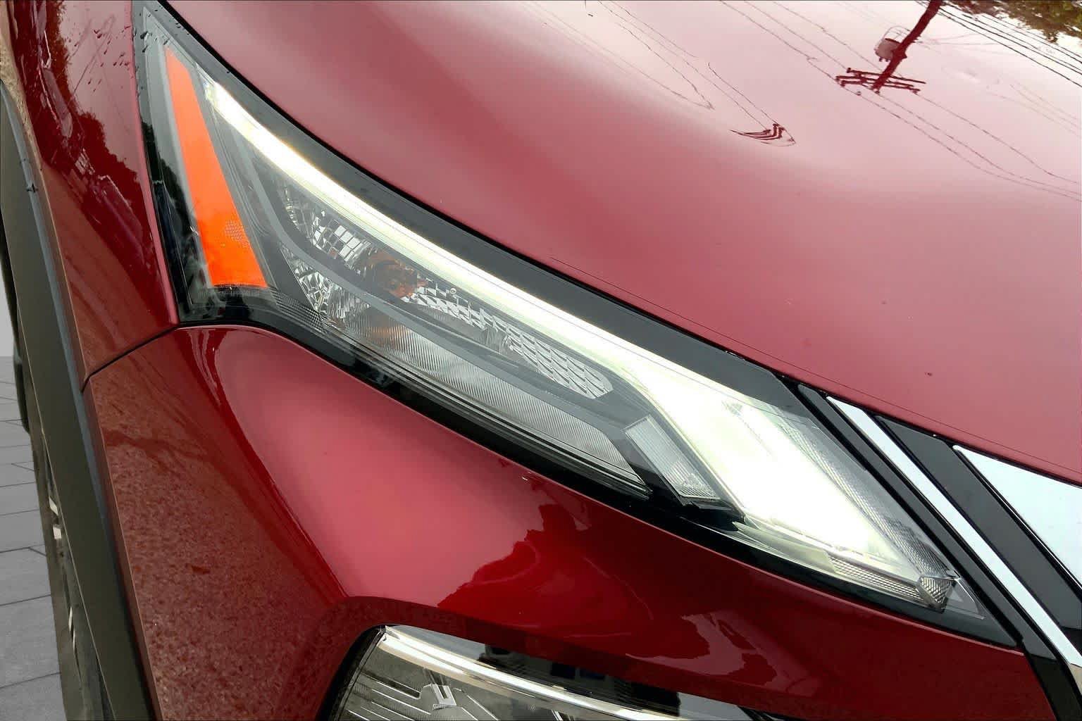Used 2023 Nissan Rogue SV FWD image 27