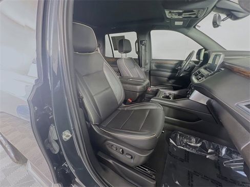 Used 2021 Chevrolet Tahoe Premier w/ Premium Package image 29