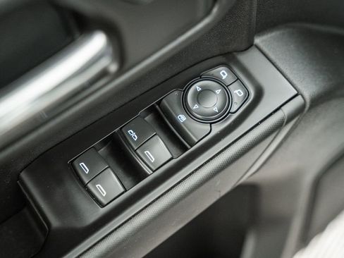 Used 2019 Chevrolet Silverado 1500 Custom w/ Custom Convenience Package image 34