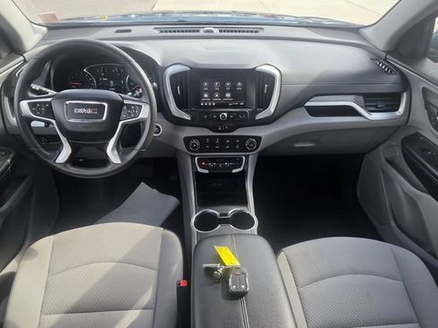 Used 2024 GMC Terrain SLE AWD/4WD image 24