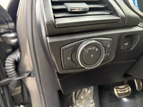 Used 2018 Ford Fusion Titanium image 21