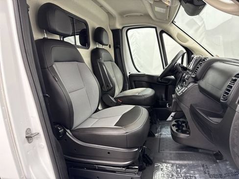 Used 2025 RAM ProMaster 2500 w/ Convenience Group FWD image 23