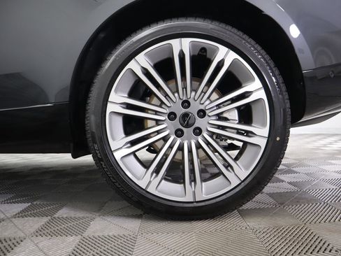 New 2026 Land Rover Range Rover SE image 32