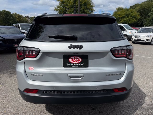 Used 2025 Jeep Compass Limited AWD/4WD image 9
