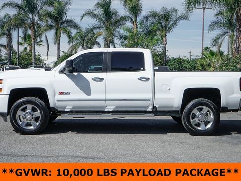 Used 2018 Chevrolet Silverado 2500 LT w/ Custom Sport Edition image 5