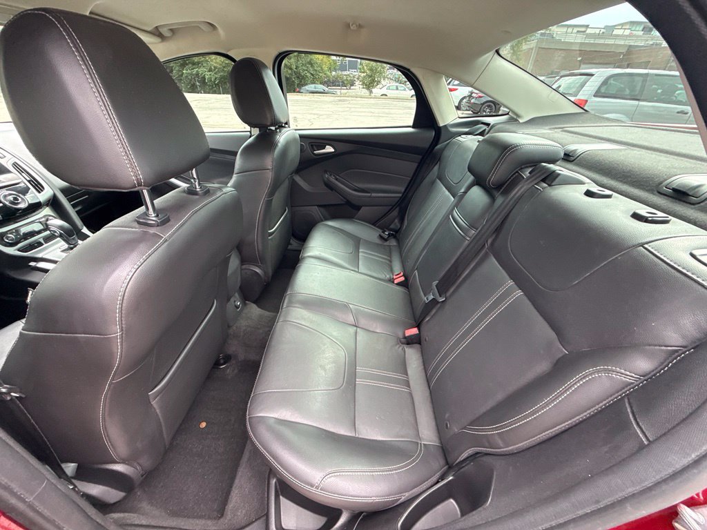 Used 2013 Ford Focus SE FWD image 27