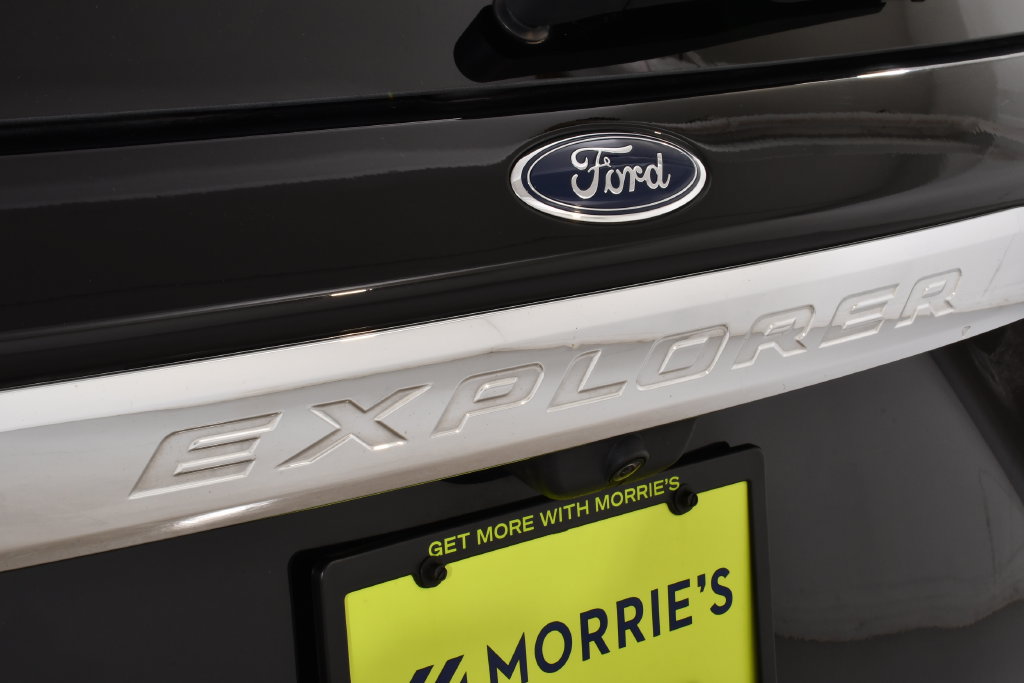 Used 2023 Ford Explorer XLT w/ Equipment Group 202A AWD/4WD image 24