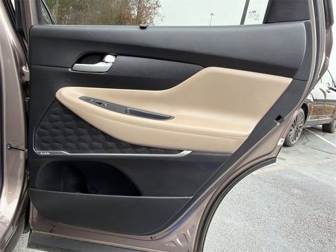 Used 2020 Hyundai Santa Fe Limited image 16