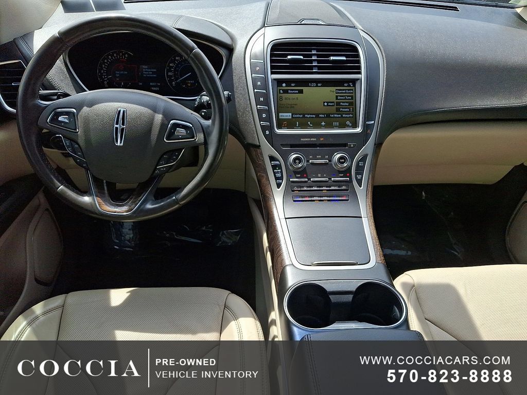 Used 2016 Lincoln MKX Reserve w/ Climate Package AWD/4WD image 11