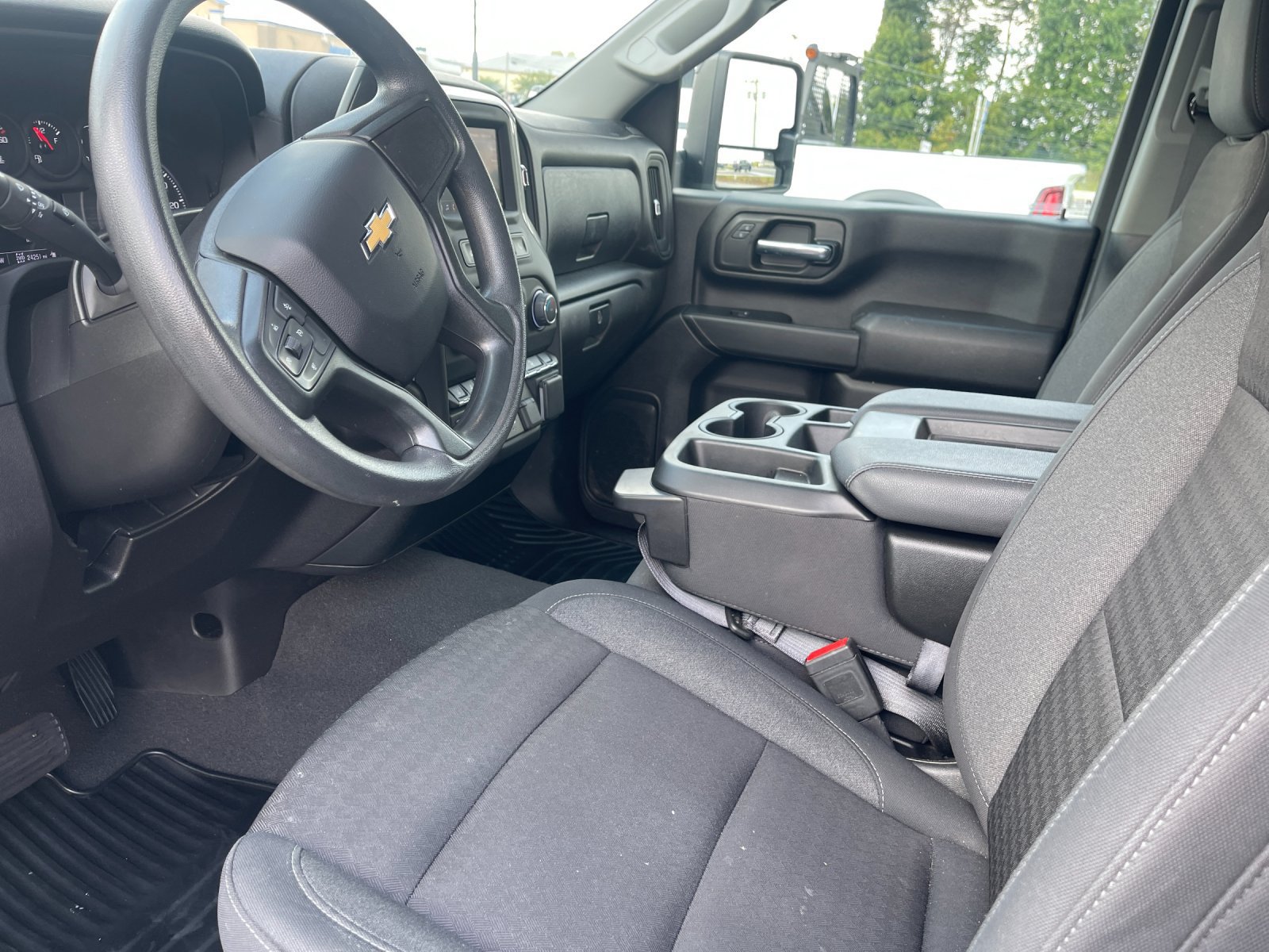 Used 2024 Chevrolet Silverado 2500 Custom w/ Custom Value Package AWD/4WD image 10