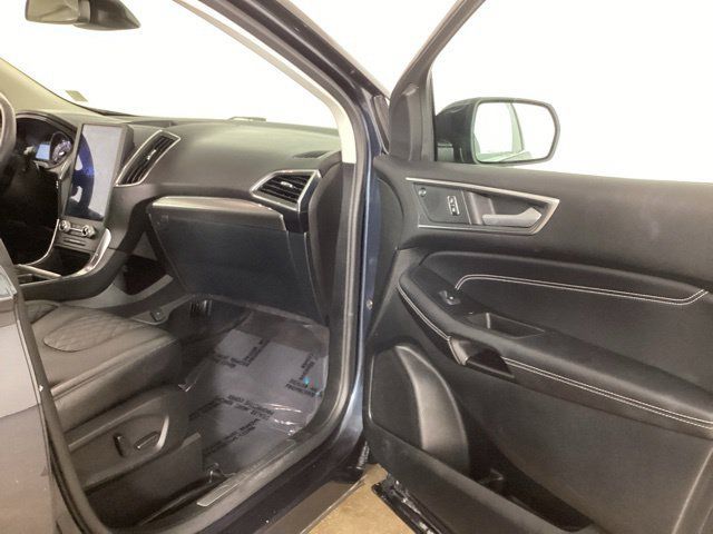 Used 2024 Ford Edge Titanium w/ Equipment Group 301A AWD/4WD image 21