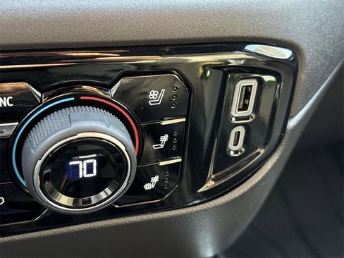 Used 2023 Chevrolet Silverado 1500 ZR2 image 37