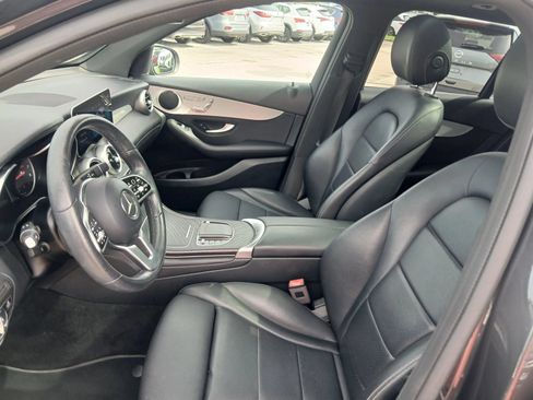 Used 2021 Mercedes-Benz GLC 300 image 9
