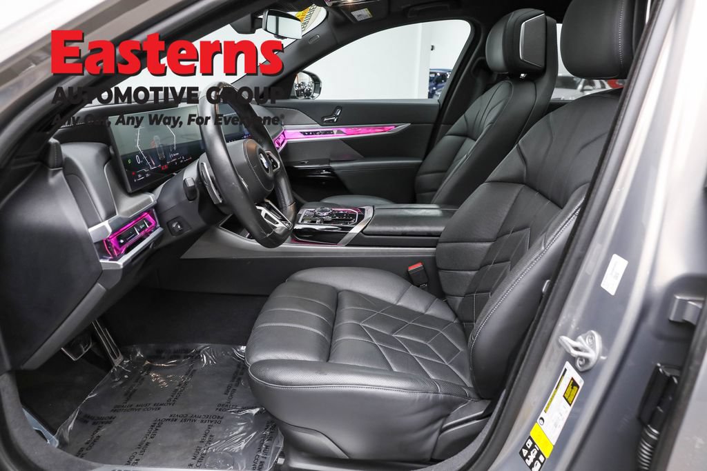 Used 2023 BMW 760i xDrive w/ Executive Package AWD/4WD image 16