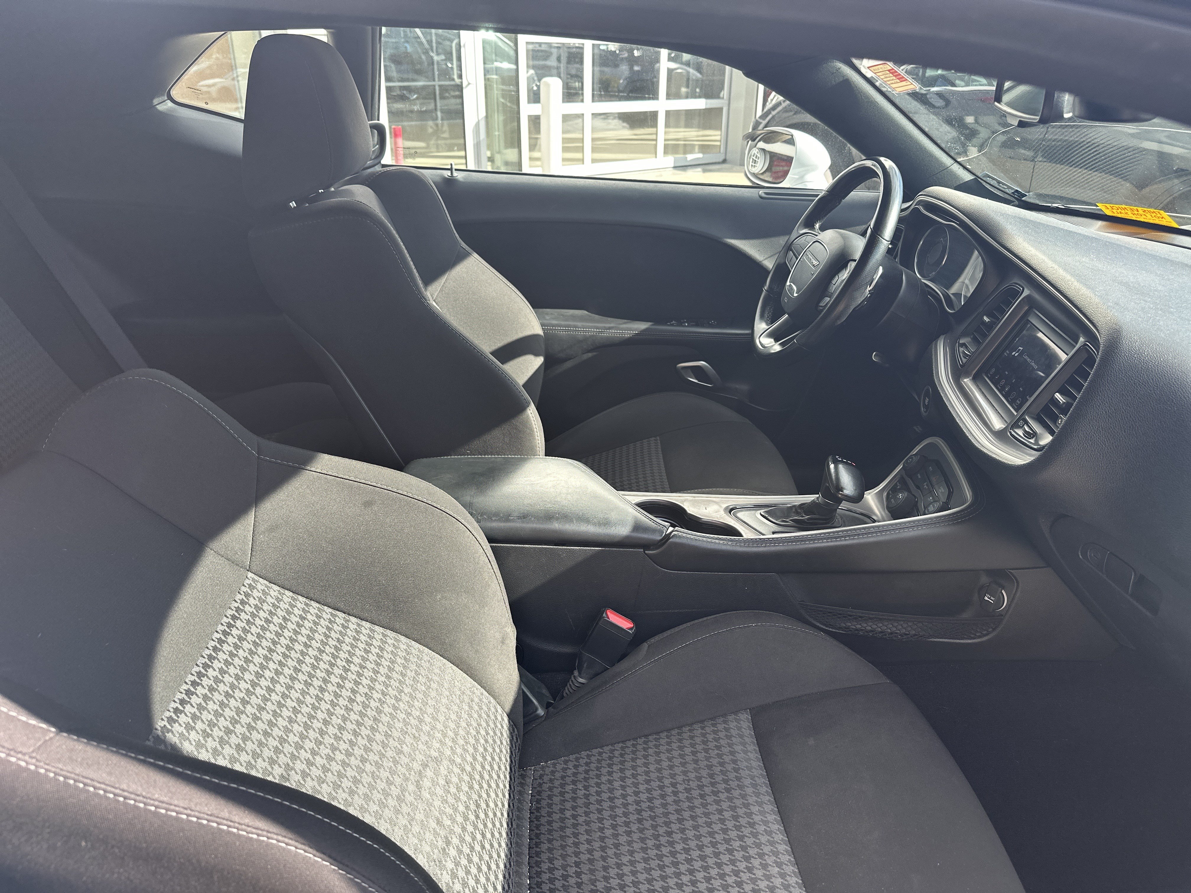 Used 2022 Dodge Challenger GT AWD/4WD image 30