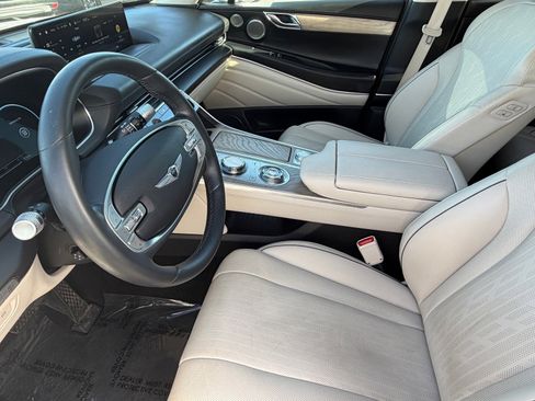 Used 2023 Genesis GV80 2.5T w/ Prestige Package image 18