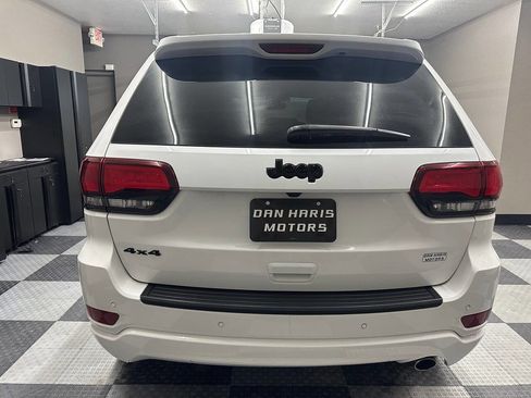 Used 2020 Jeep Grand Cherokee Altitude image 11