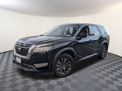 Used 2024 Nissan Pathfinder S w/ Cargo Package