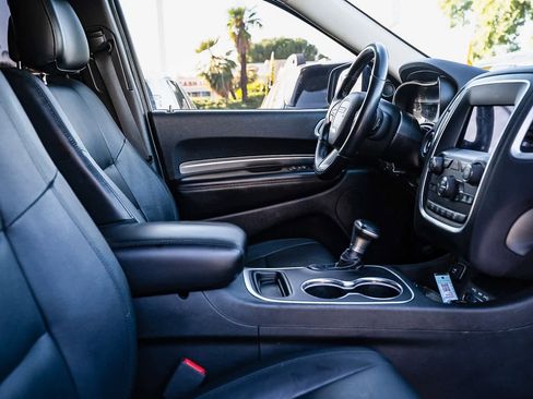 Used 2020 Dodge Durango SXT image 16