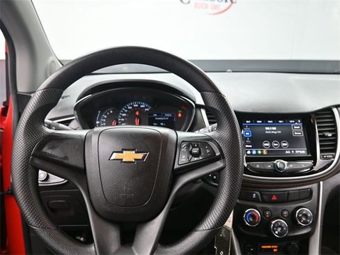 Used 2020 Chevrolet Trax LS image 13