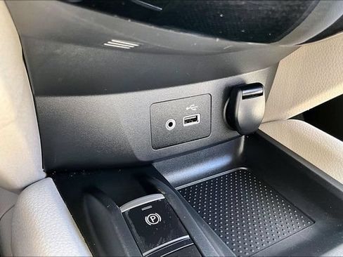 Certified 2019 Nissan Rogue Sport SV w/ Technology Package FWD image 16
