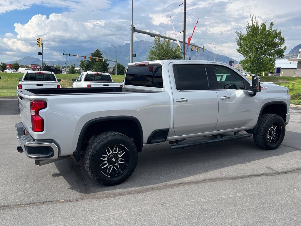 Used 2021 Chevrolet Silverado 2500 LTZ w/ Z71 Off-Road Package AWD/4WD image 8