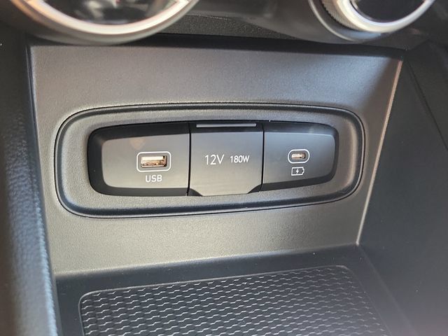 Certified 2026 Hyundai Venue SE FWD image 12