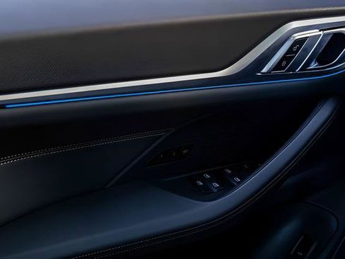 Used 2025 BMW i4 xDrive40i image 16