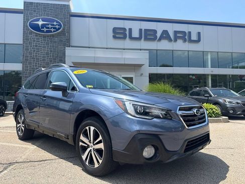 Used 2018 Subaru Outback 3.6R Limited AWD/4WD image 1