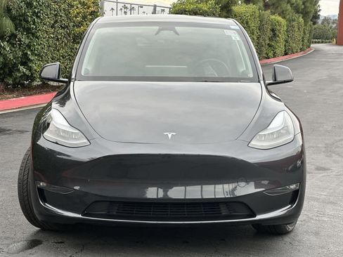 Used 2024 Tesla Model Y Long Range image 6