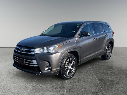 Used 2019 Toyota Highlander Plus image 3