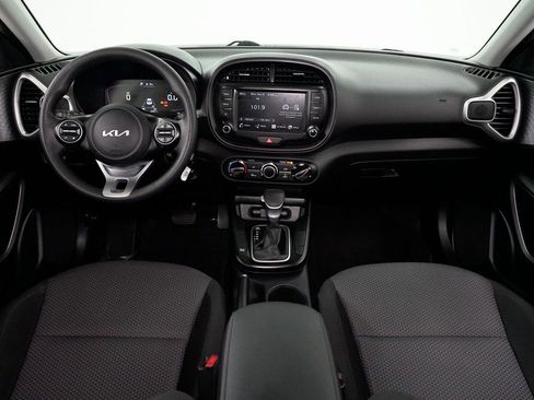Used 2023 Kia Soul LX image 24