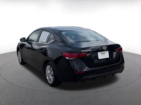 Used 2025 Nissan Sentra S image 11