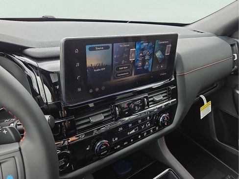 New 2026 Nissan Pathfinder Rock Creek AWD/4WD image 17
