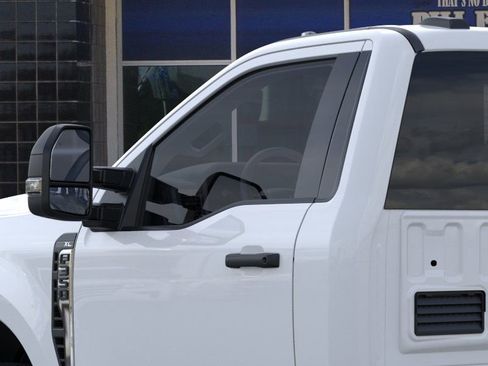 New 2026 Ford F350 XL w/ XL Chrome Package AWD/4WD image 20