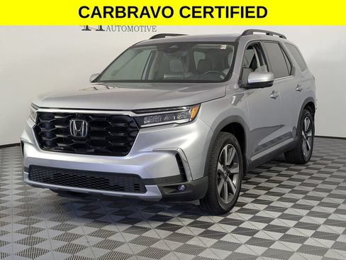 Used 2023 Honda Pilot Elite image 4