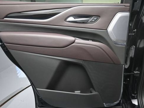 Used 2024 Cadillac Escalade Sport Platinum w/ Heavy-Duty Trailer Package AWD/4WD image 23