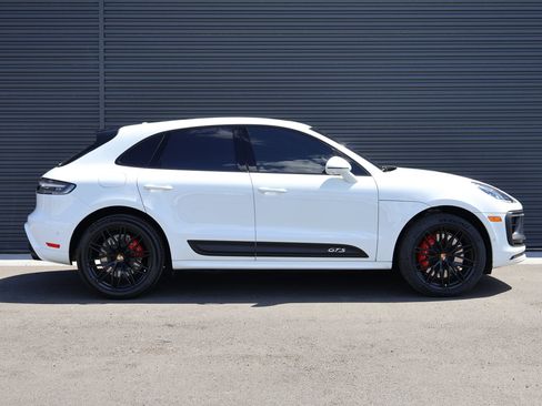 Certified 2022 Porsche Macan GTS AWD/4WD image 9
