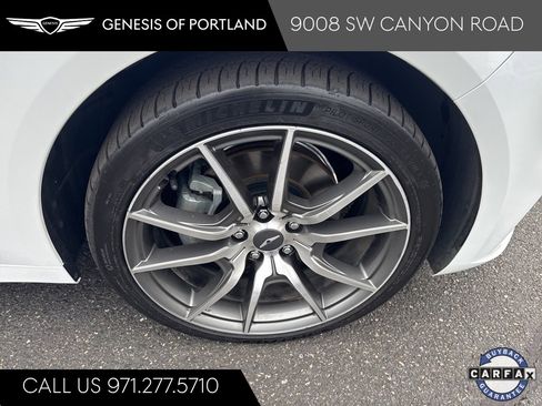 Used 2023 Genesis G70 2.0T image 9