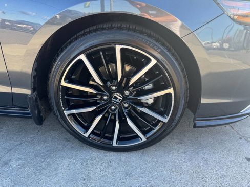 Used 2024 Honda Accord Touring image 27