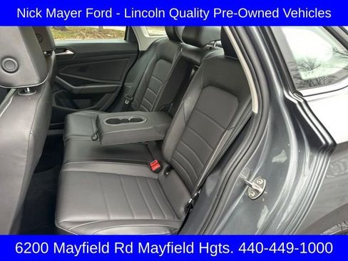 Used 2023 Volkswagen Jetta SE image 19