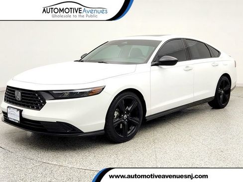 Used 2023 Honda Accord Sport image 1