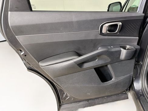 Used 2024 Kia Sorento S FWD image 27