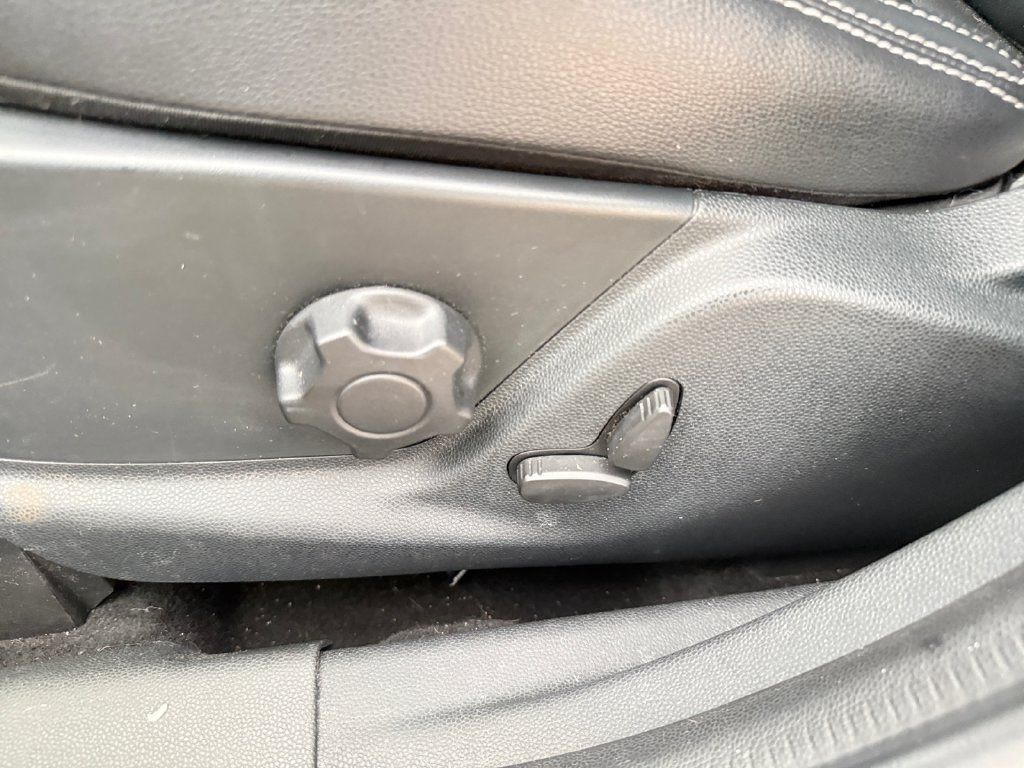 Used 2018 Ford EcoSport Titanium AWD/4WD image 35