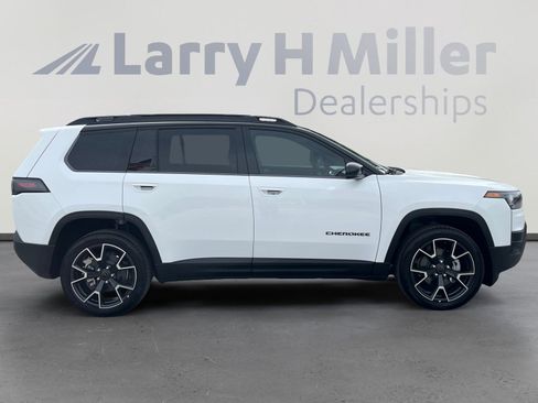 New 2026 Jeep Cherokee Overland AWD/4WD image 6