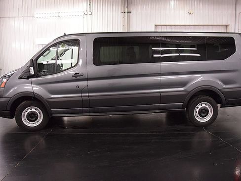 Used 2024 Ford Transit 350 XL RWD image 4